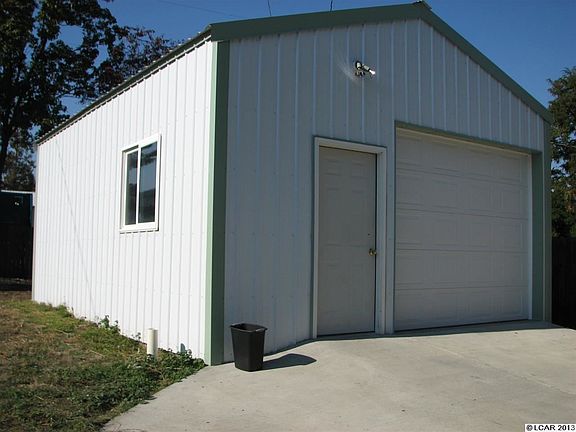 2nd image of 1238 McCarroll St