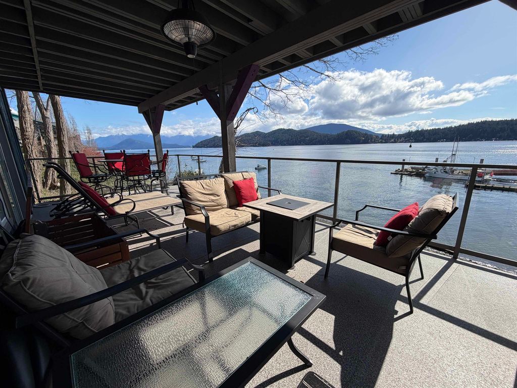 418 Marine Dr, Gibsons, BC, Gibsons