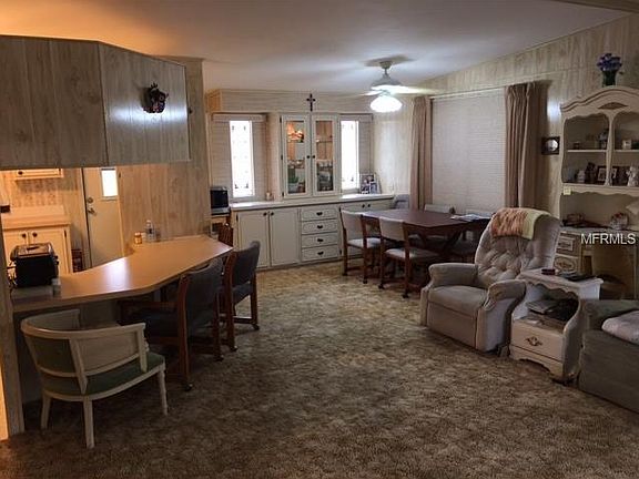 5th image of 7 Harbor Oaks Dr