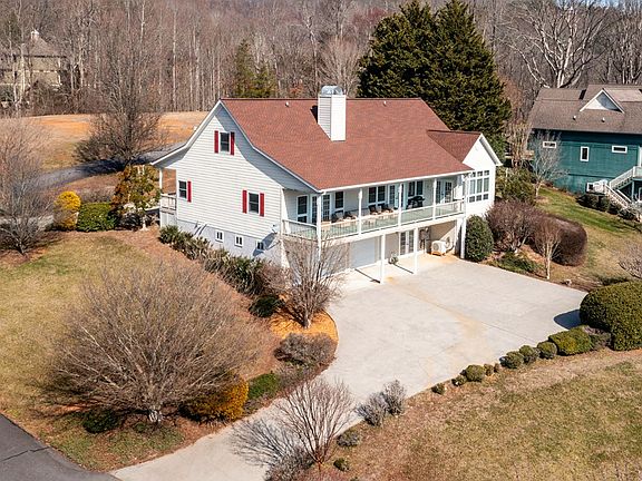 4th image of 18 Foxfire Ct