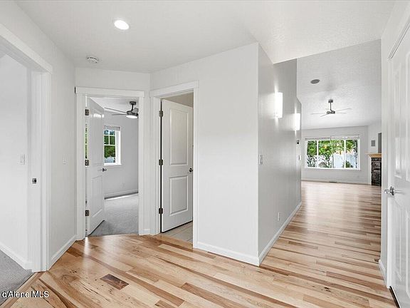 4th image of 2587 W Dumont Dr