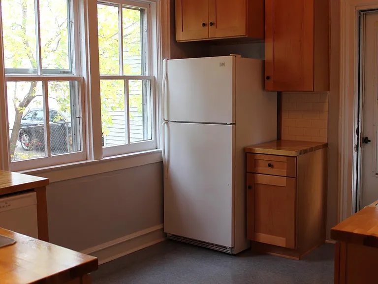 214 Warren Ave SE — Photo 4