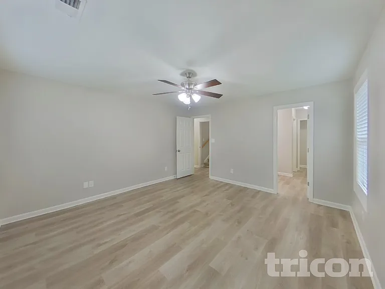 136 Tanners Mill Rd — Photo 10