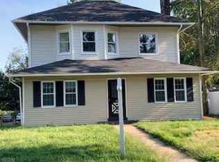 22 Fulton St, East Orange, NJ 07017