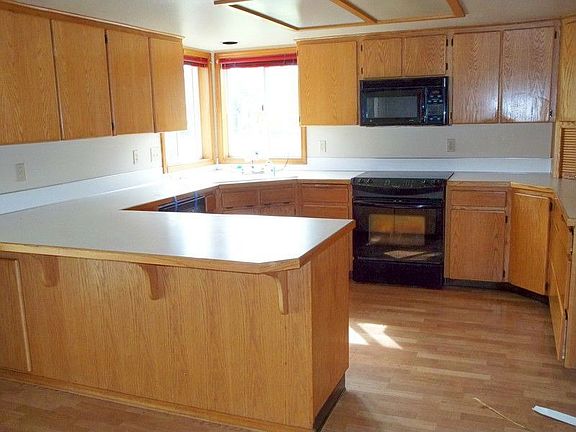 5th image of 7304 NE 61st Ave