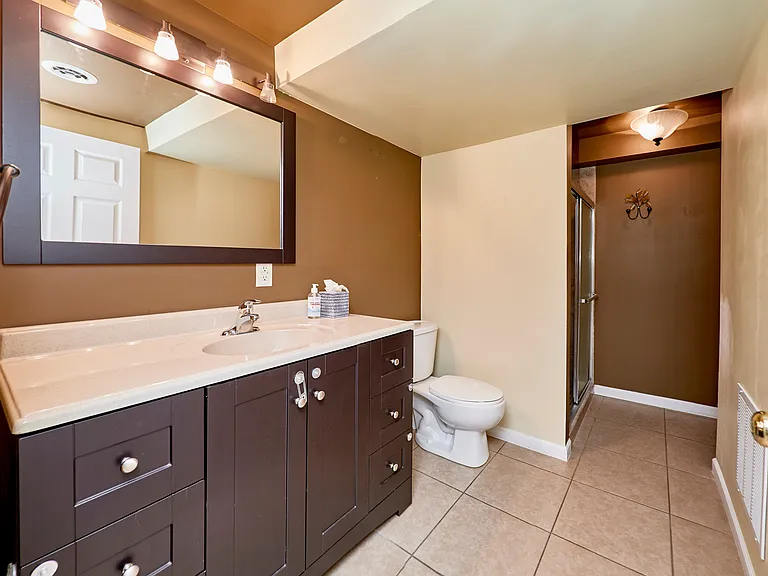 7073 Black Horse Dr — Photo 20