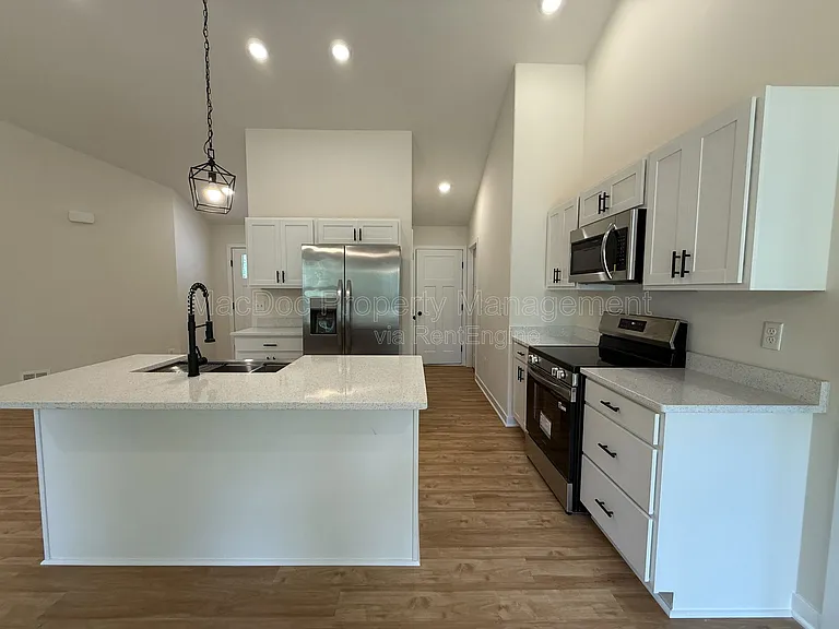 47 Birch Ln — Photo 6