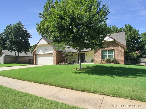 124 W Albuquerque St, Broken Arrow, OK 74011