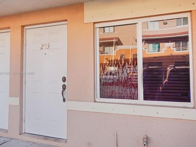 37 W 11th St APT 203, Hialeah, FL, 33010