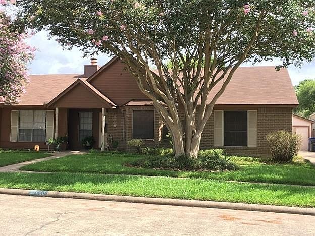 1st image of 19250 Plantain Dr
