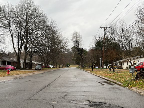 5th image of 503 Lucas St
