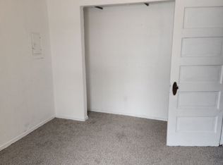 420 S 12th St APT B, Salina, KS 67401