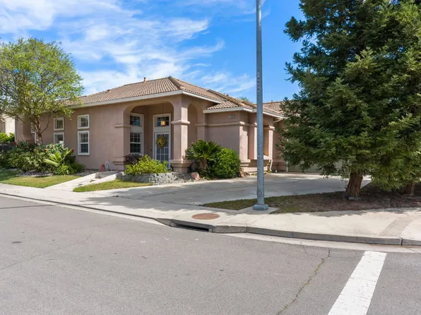2100 Paramont Way, Modesto, CA 95355
