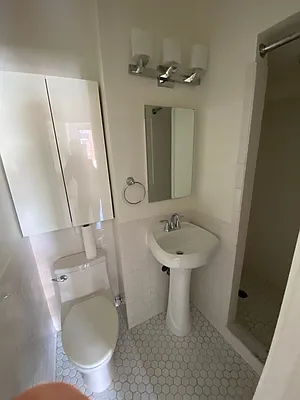 Rented by Keller Williams NYC | media 12