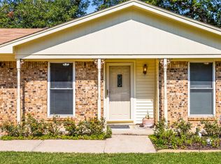 1913 Galahad Ln, Arlington, TX 76014