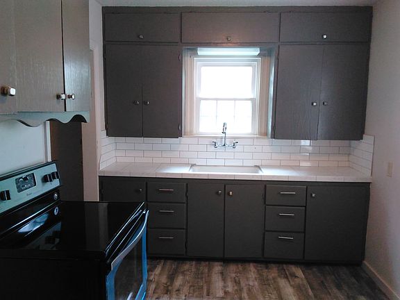2nd image of 2648 E Admiral Blvd