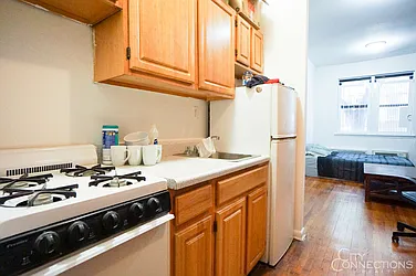 Rented by City Connections Realty