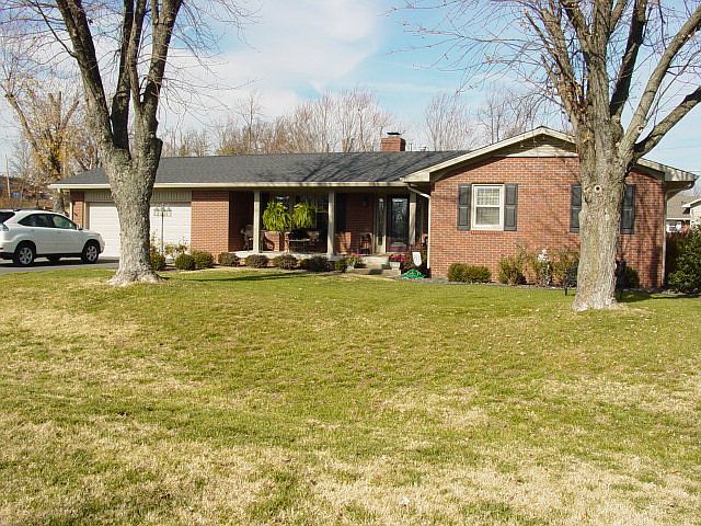 1st image of 109 Lomond Dr