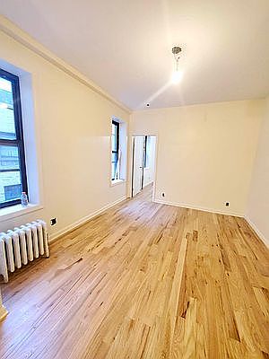 4th image of 616 Flatbush Ave #49