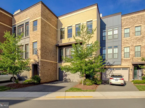 23098 Sullivans Cove Sq, Ashburn, VA 20148