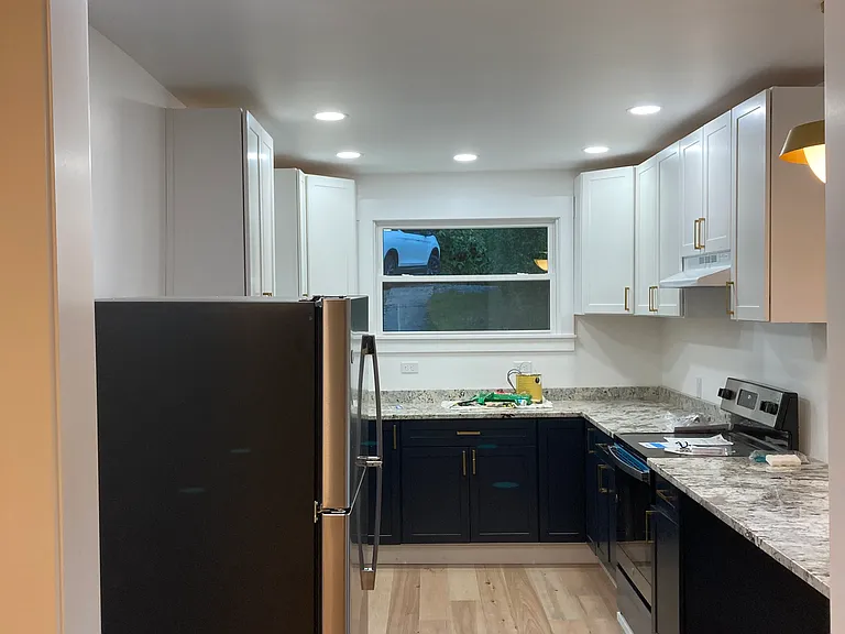 4455 Gladstone St — Photo 28