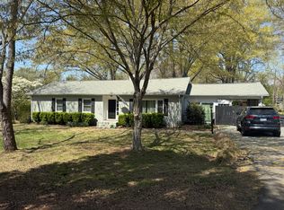 5519 Hickory Grove Rd, Charlotte, NC 28215