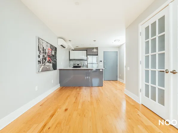 111 Erasmus Street image 1 of 18