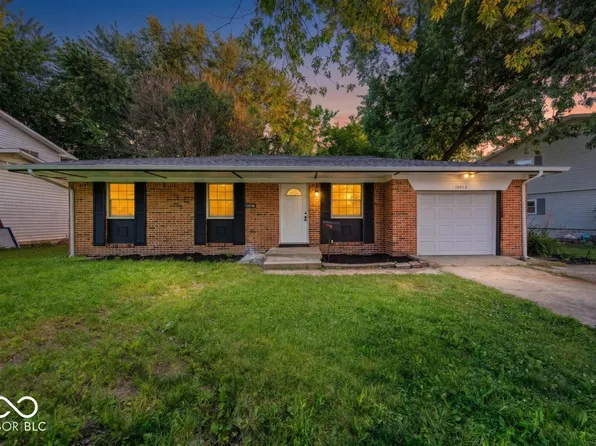 10016 Meadowlark Mnr, Indianapolis, IN 46235