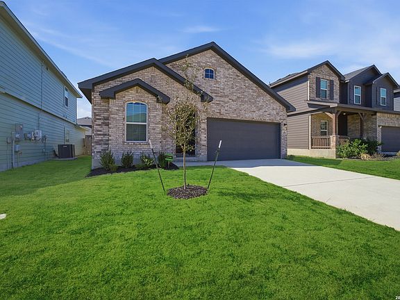 2nd image of 2851 Davis Trace