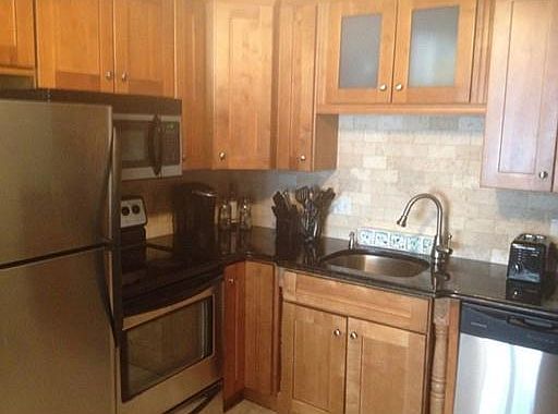 2nd image of 469 Sea St APT 6