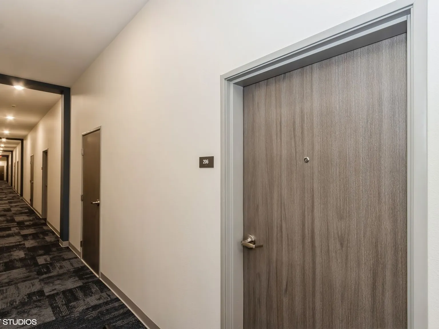 Parkway West Apartments — Photo 4