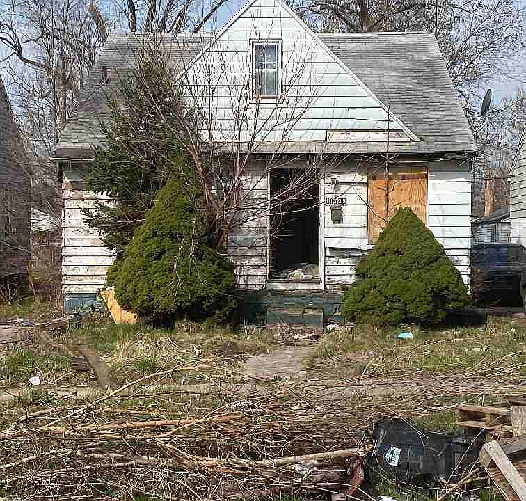 11729 Winthrop