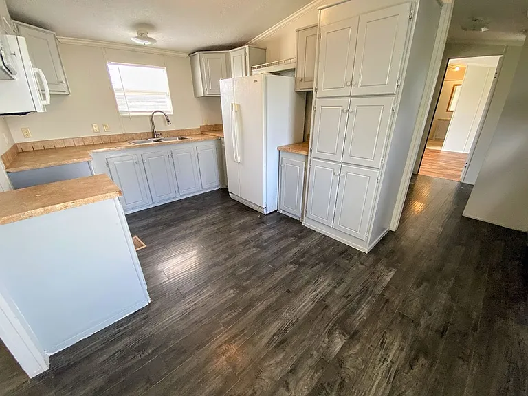 10120 Fournerat Rd — Photo 5