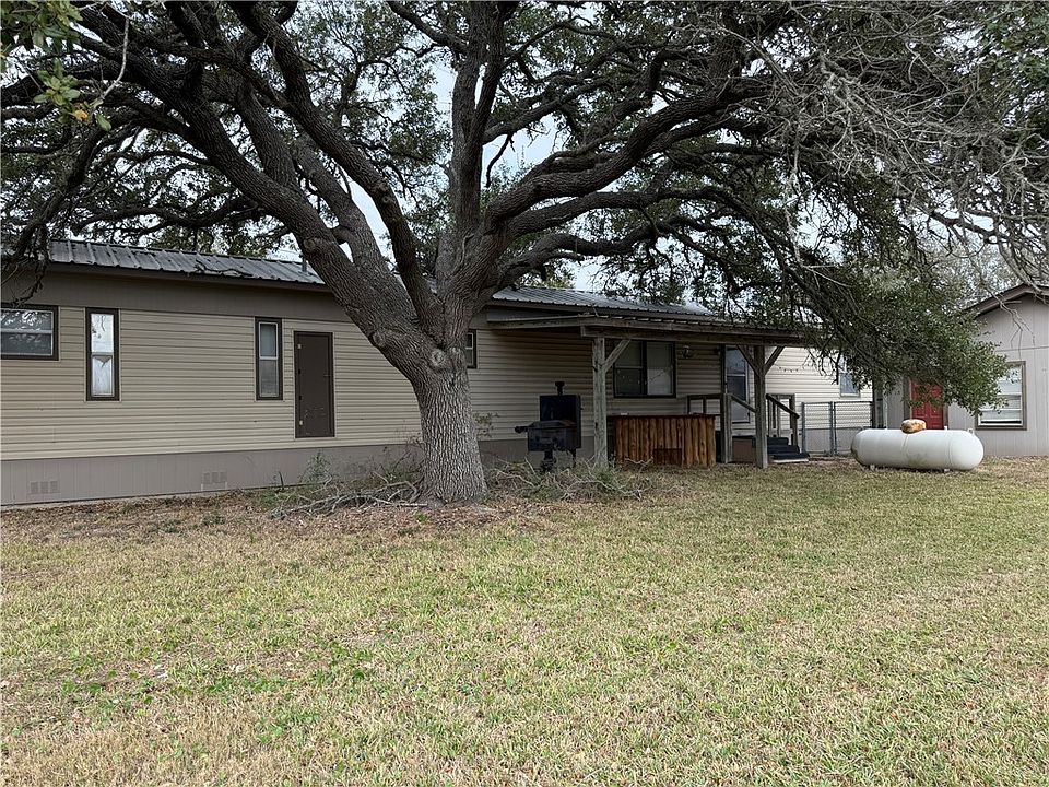1st image of 32 Palm Dr