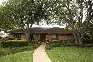 1st image of 219 Mockingbird Ct