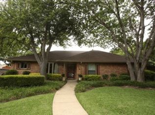 219 Mockingbird Ct, Duncanville, TX 75137