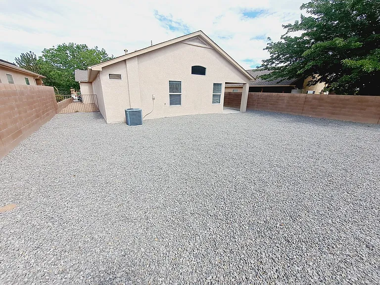 2811 Desert Sage Ave SW — Photo 34