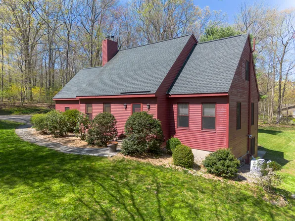 12 Stephen Court, Prospect, CT 06712