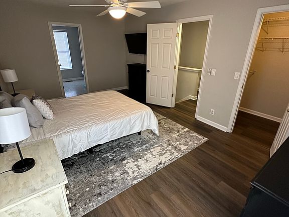 3rd image of 3060 Delta Queen Dr