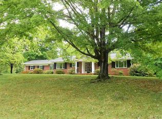 4634 1st St NW, Hickory, NC 28601