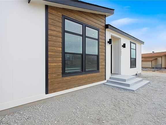 2nd image of 5621 Saddletree Rd