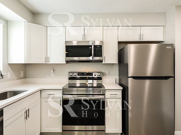 4th image of 3485 Docksider Dr N
