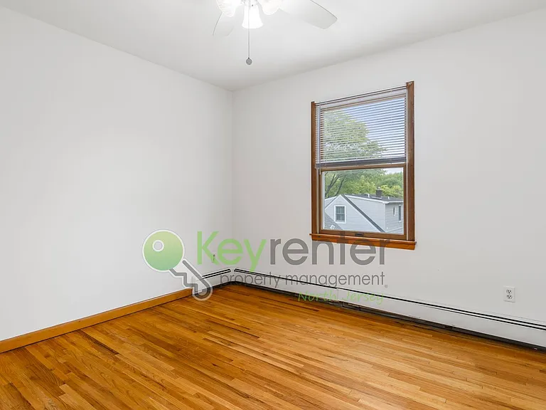 755 Spring Valley Rd — Photo 17