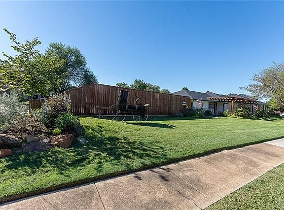 4th image of 1754 Elizabeth Dr