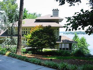 1st image of 119 Emerald Point Ln