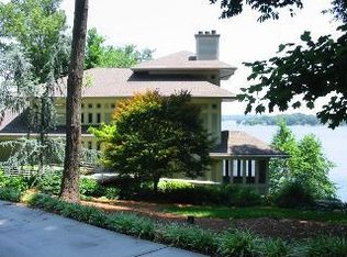 119 Emerald Point Ln, Mooresville, NC 28117