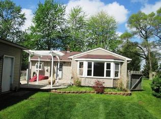 15475 Martinsville Rd, Belleville, MI 48111