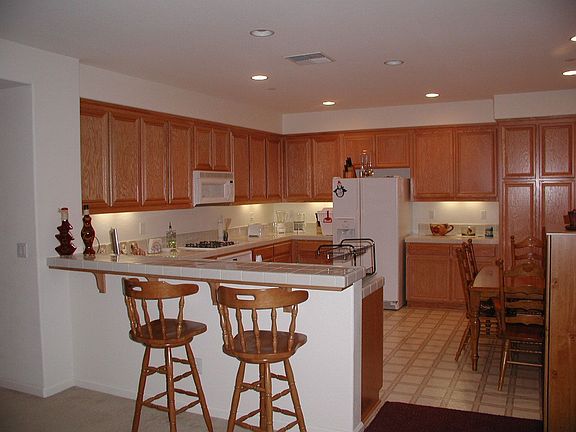 4th image of 11 Marcello Ct