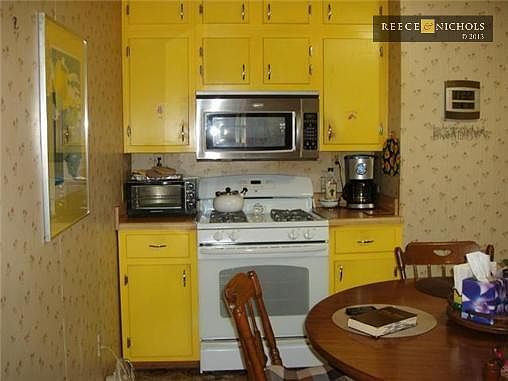 4th image of 1214 S 35th St