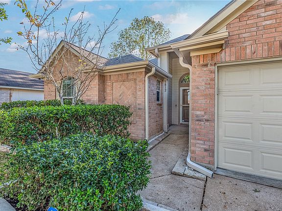 3rd image of 3812 Westfield Dr